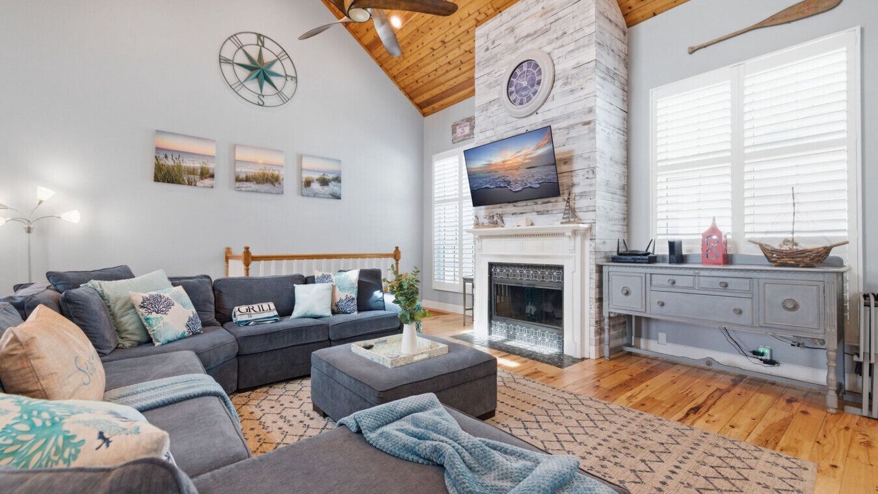 Photo of Livingroom in Pass-a-Grille