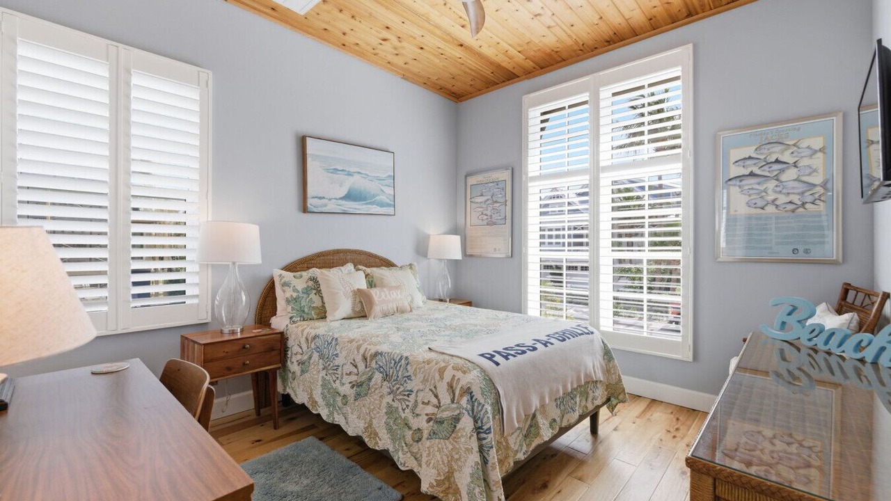 Photo of Bedroom in Pass-a-Grille