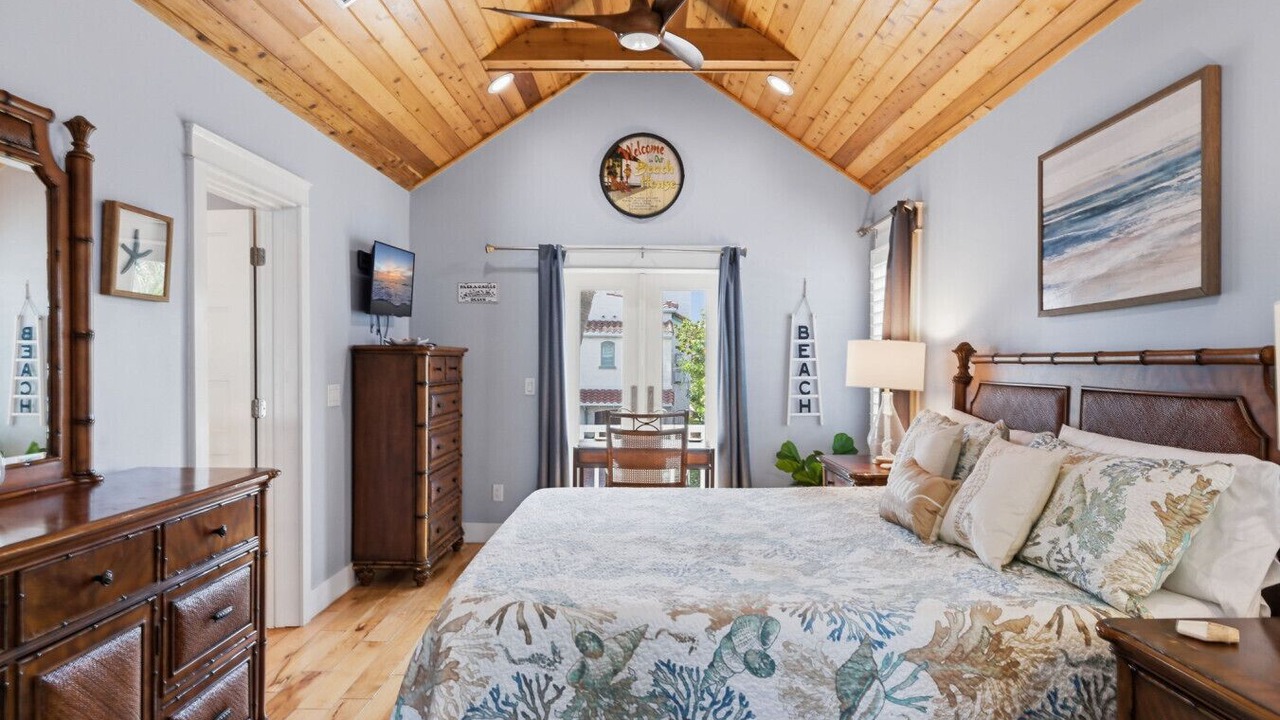 Photo of Bedroom in Pass-a-Grille
