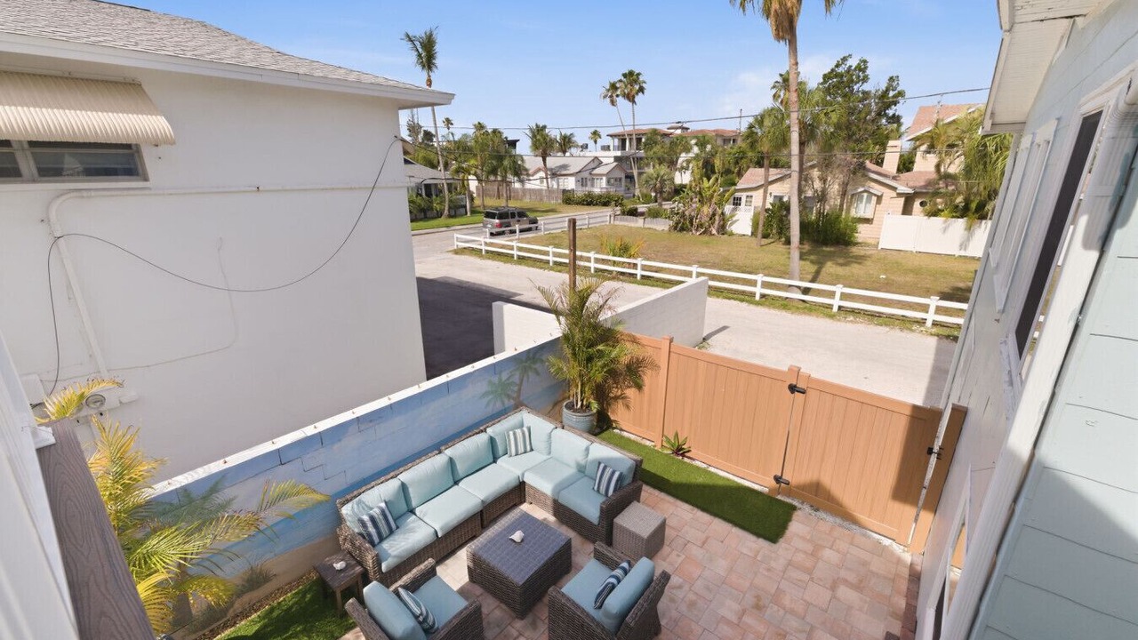 Photo of Patio Balcony in Pass-a-Grille