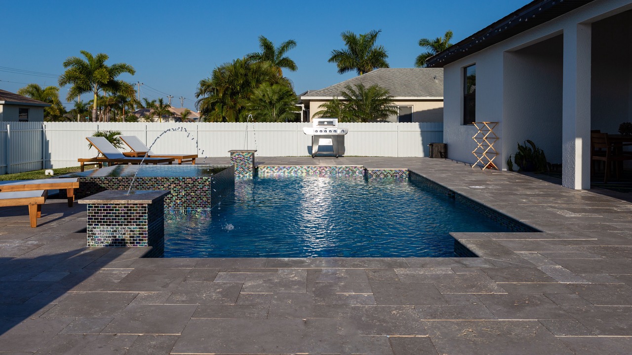 Photo of Outdoor in Pelican