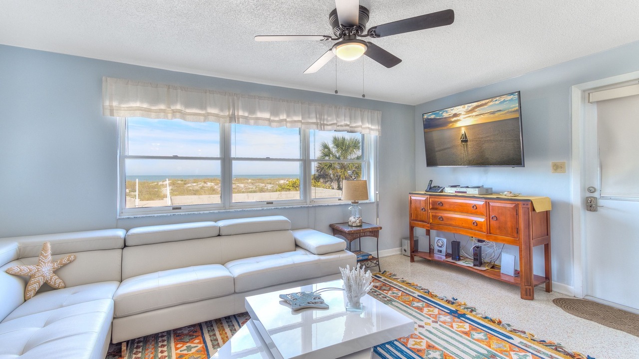 Photo of Livingroom in Bay Esplanade