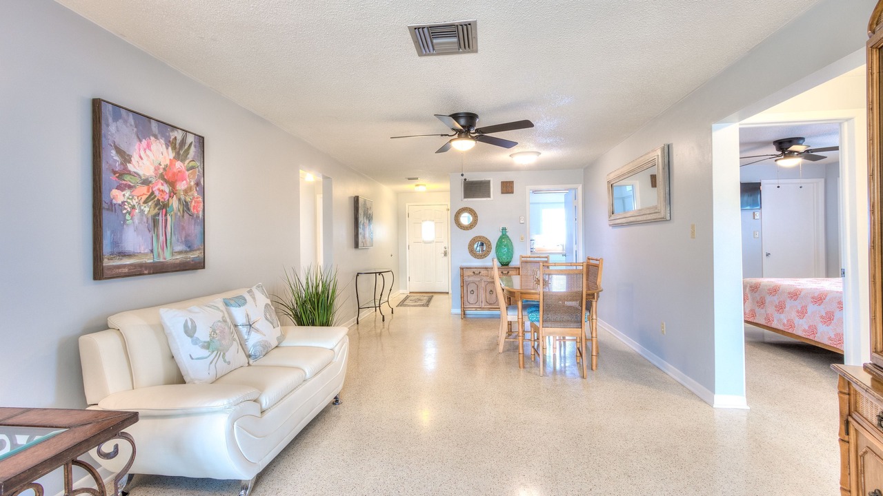 Photo of Livingroom in Bay Esplanade