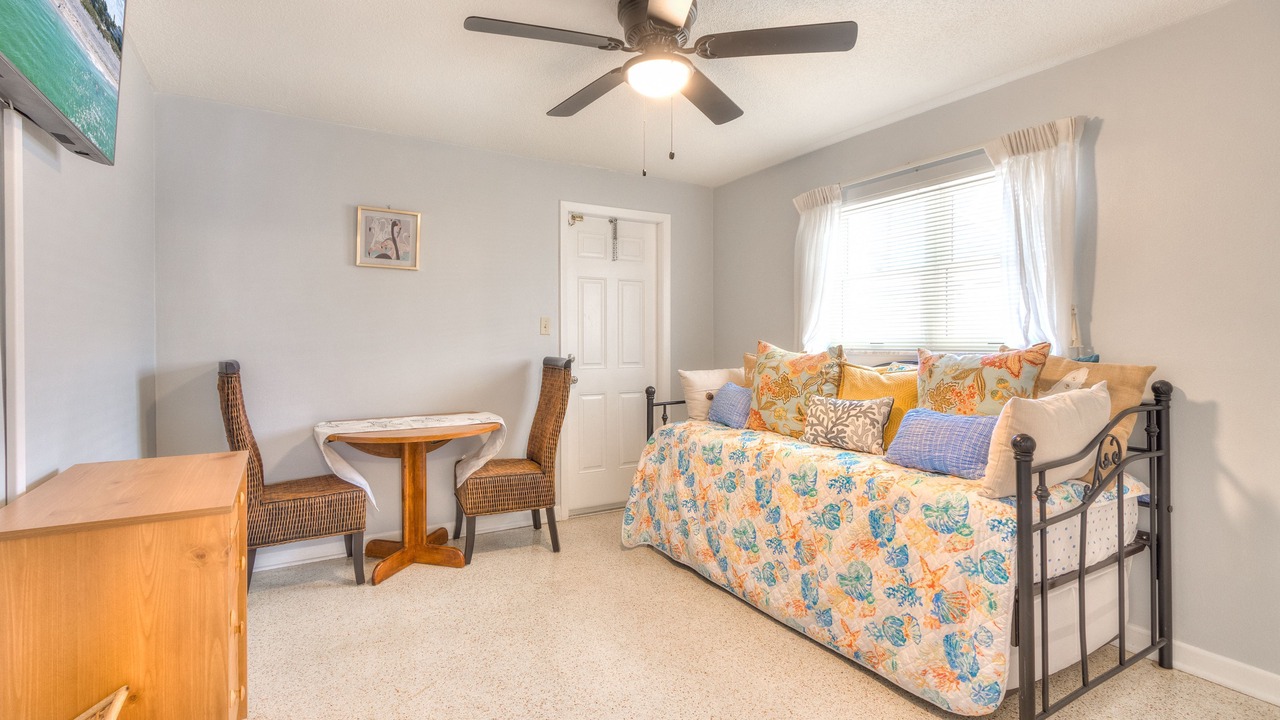 Photo of Livingroom in Bay Esplanade