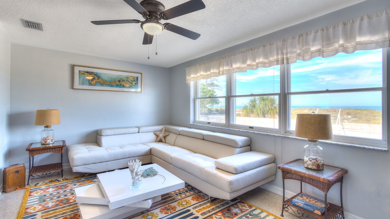Photo of Livingroom in Bay Esplanade