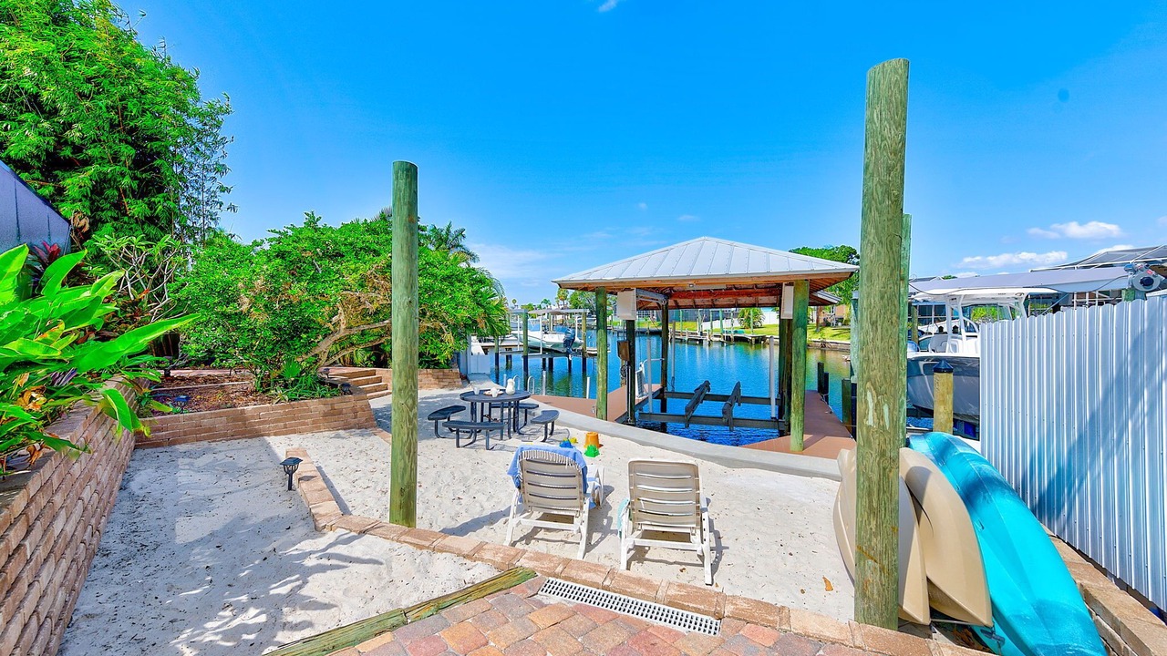 Photo of Patio Balcony in Apollo Beach