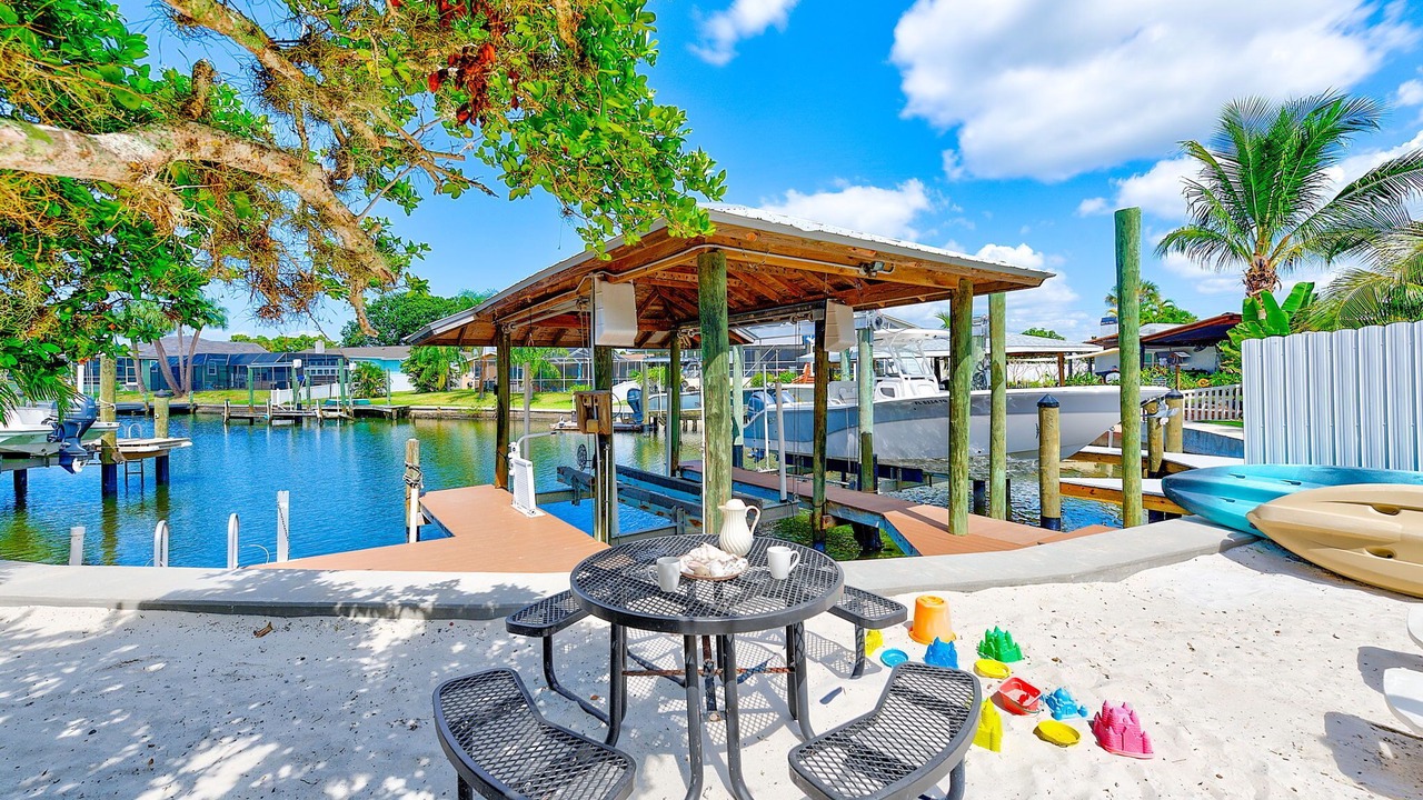 Photo of Outdoor in Apollo Beach
