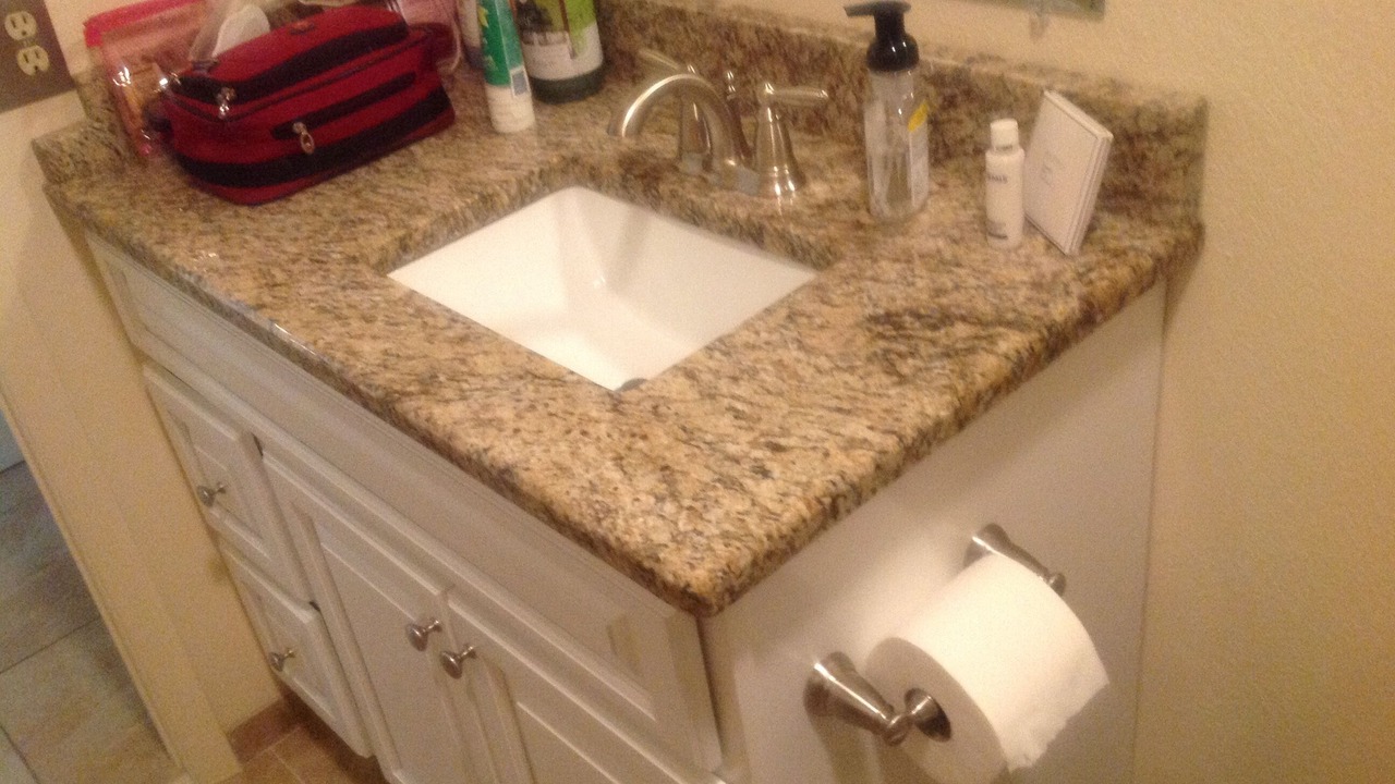 Photo of Bathroom in On Top of The World