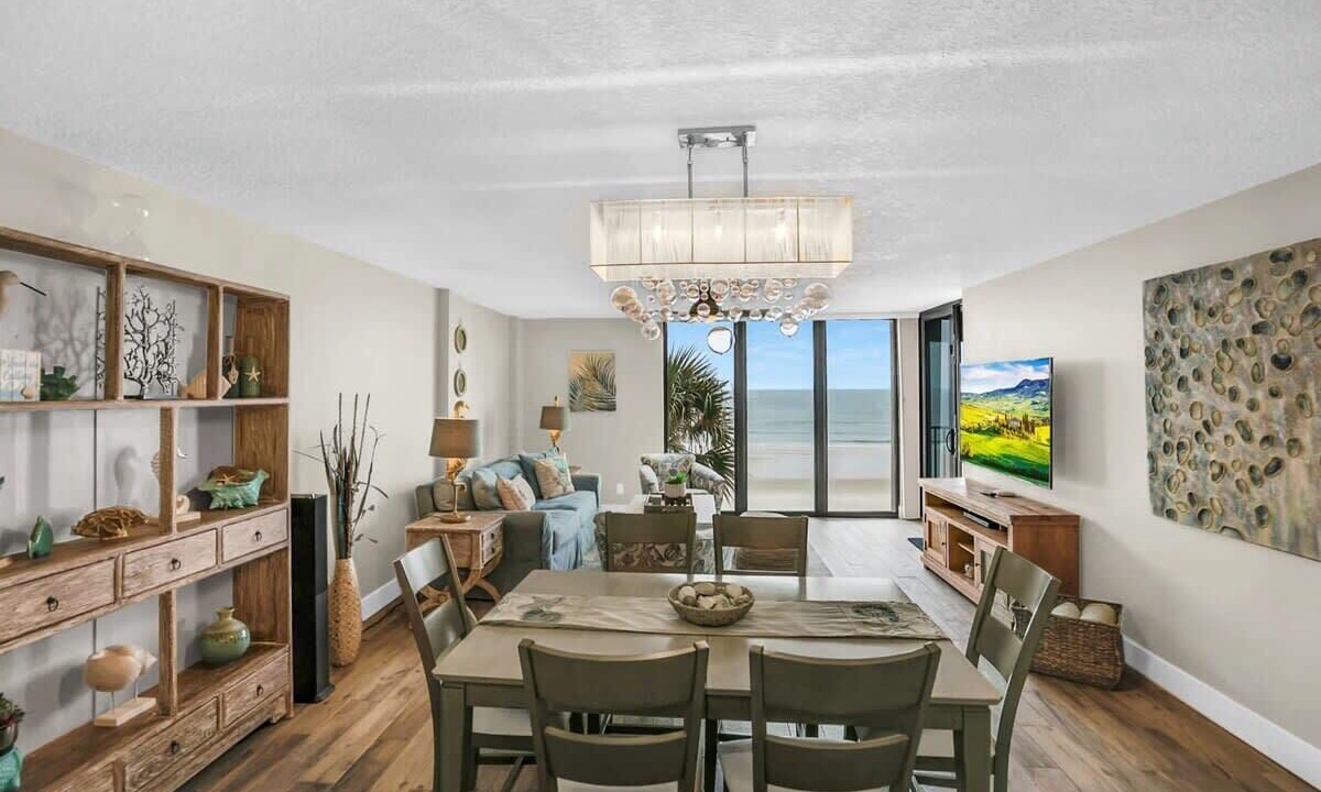 Photo of Bedroom in Crescent Beach