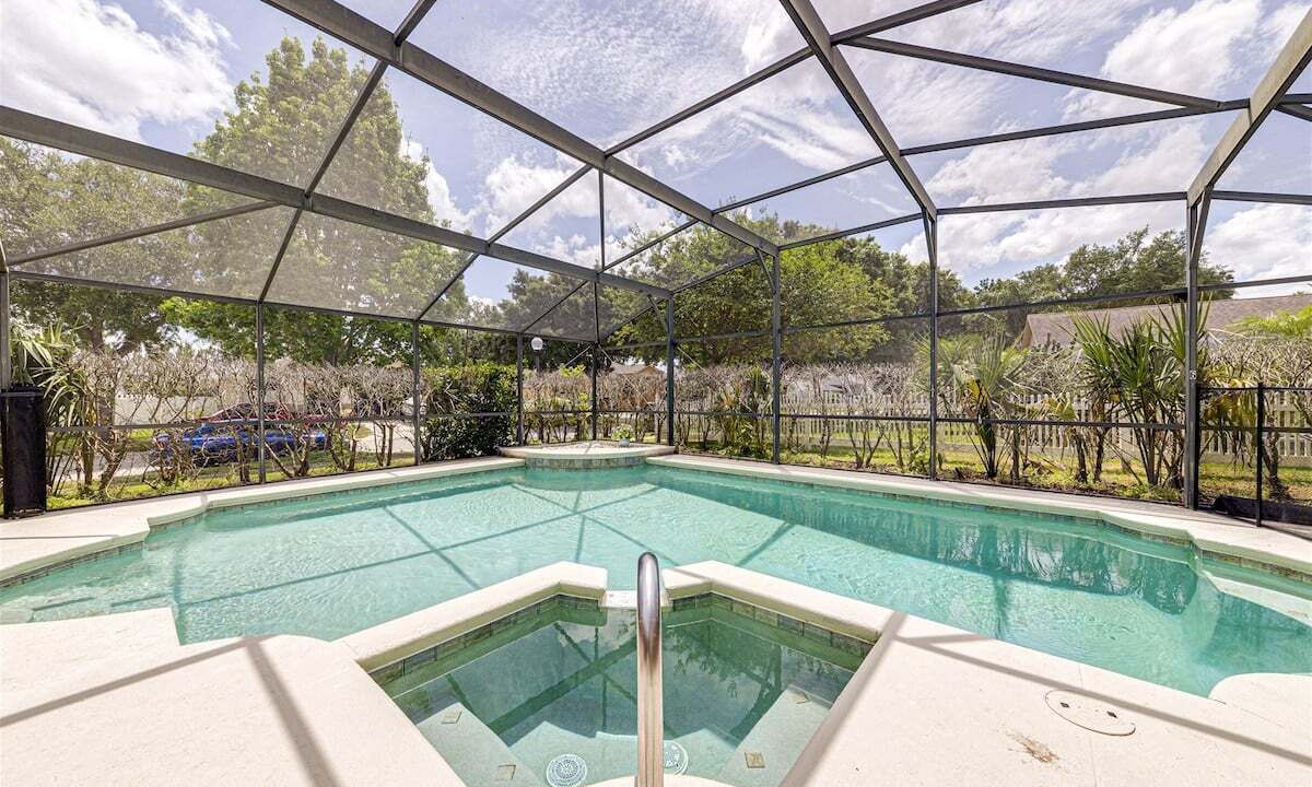 Photo of Outdoor in Orange Tree