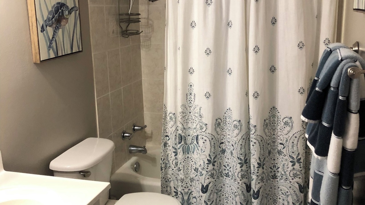 Photo of Bathroom in Ortona Park