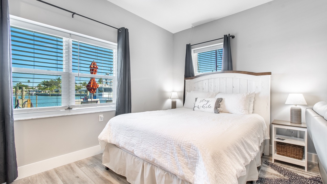 Photo of Bedroom in Madeira Beach