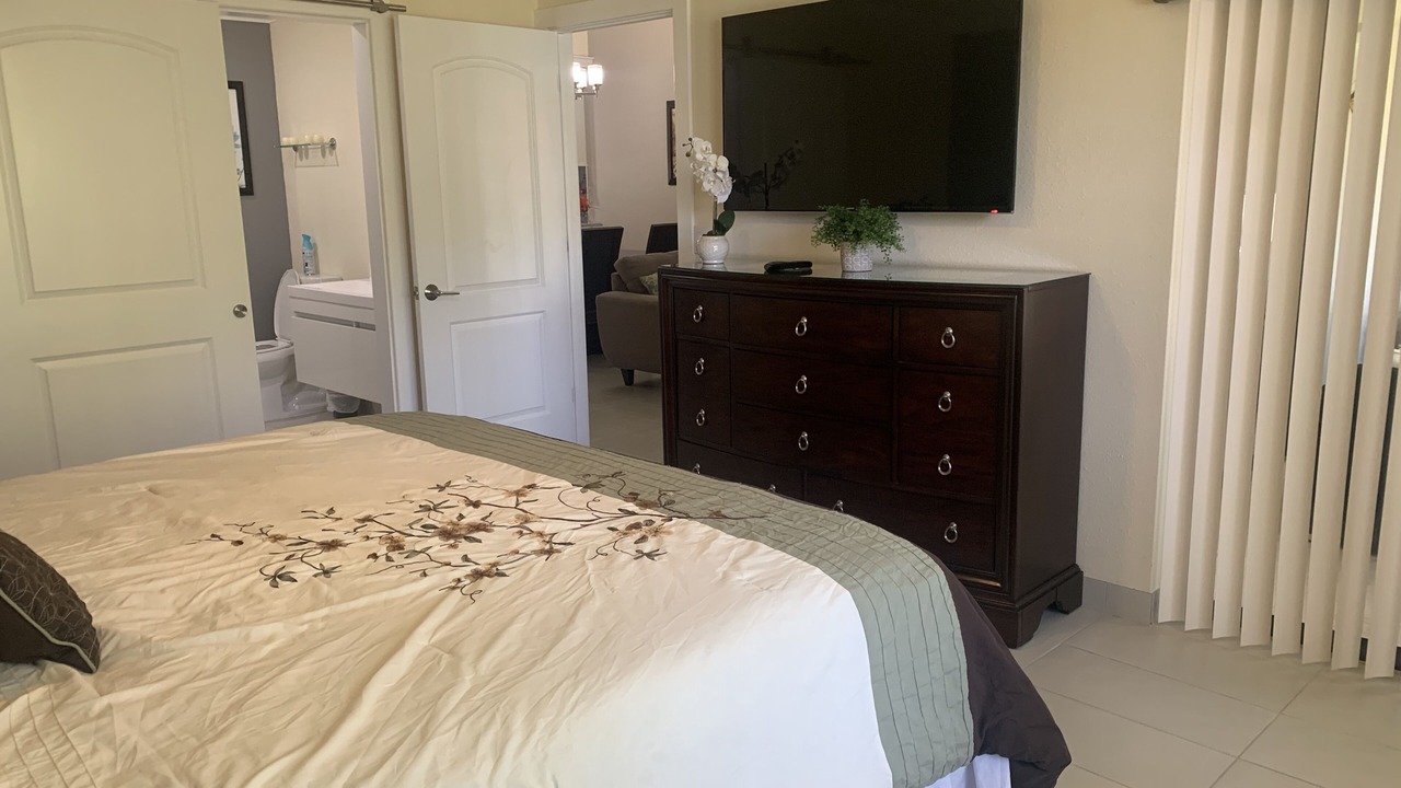 Photo of Bedroom in Trailer Estates