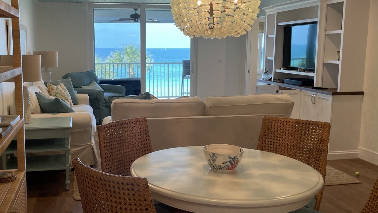 Photo of Livingroom in Longboat Key