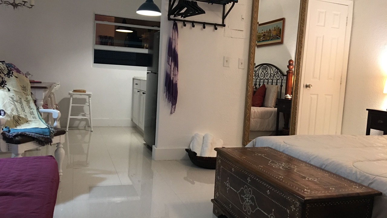 Photo of Bedroom in Coral Way