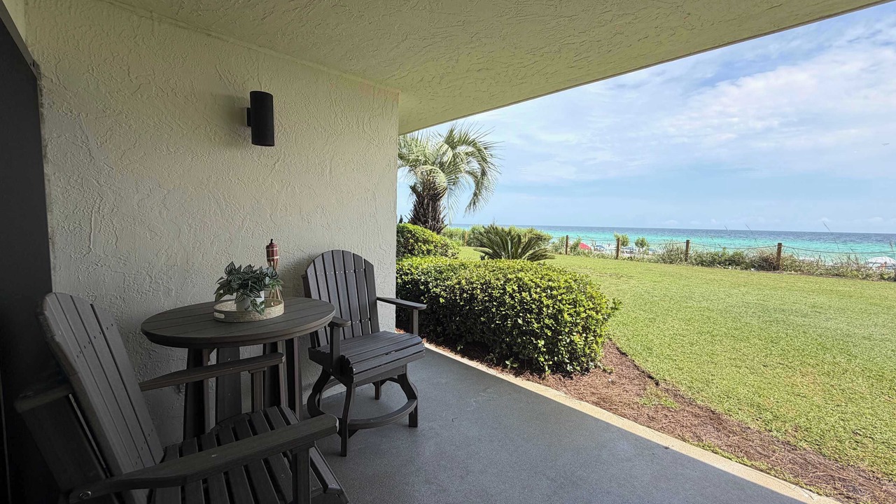 Photo of Patio Balcony in Miramar Beach