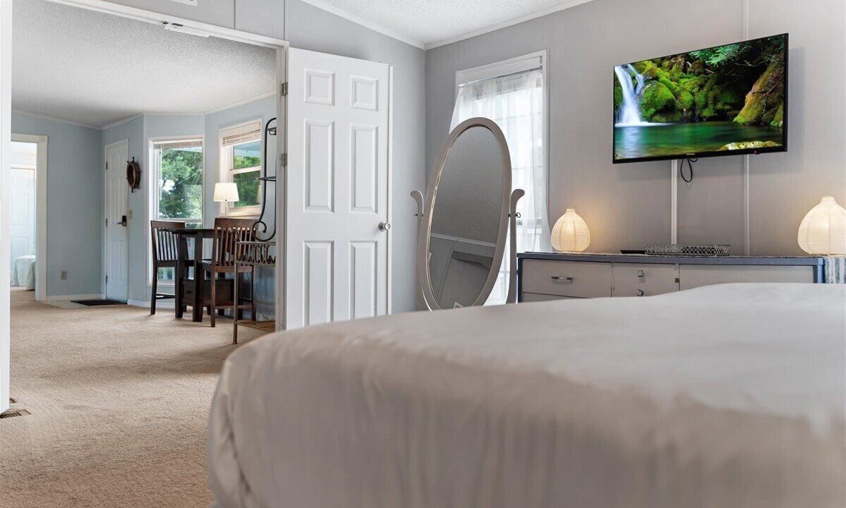 Photo of Bedroom in Butler Beach