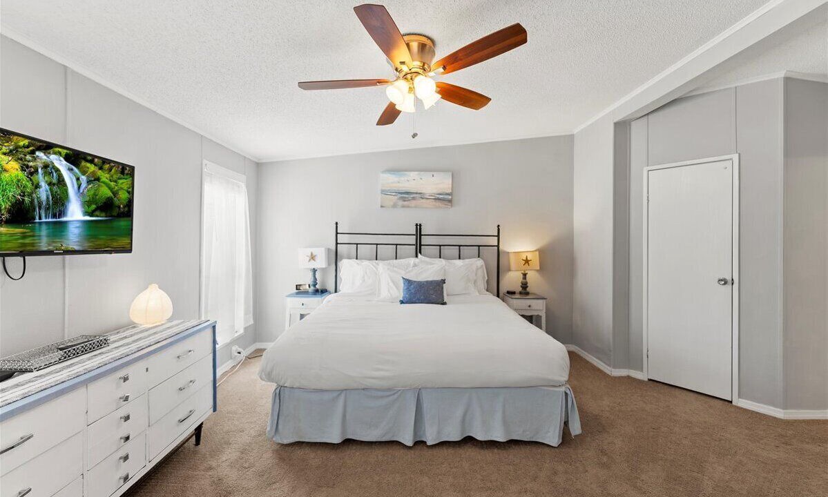 Photo of Bedroom in Butler Beach