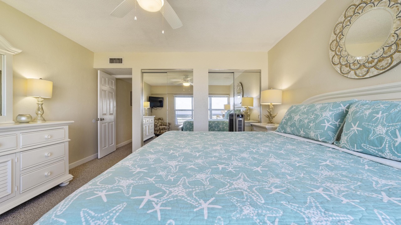 Photo of Bedroom in Crescent Beach