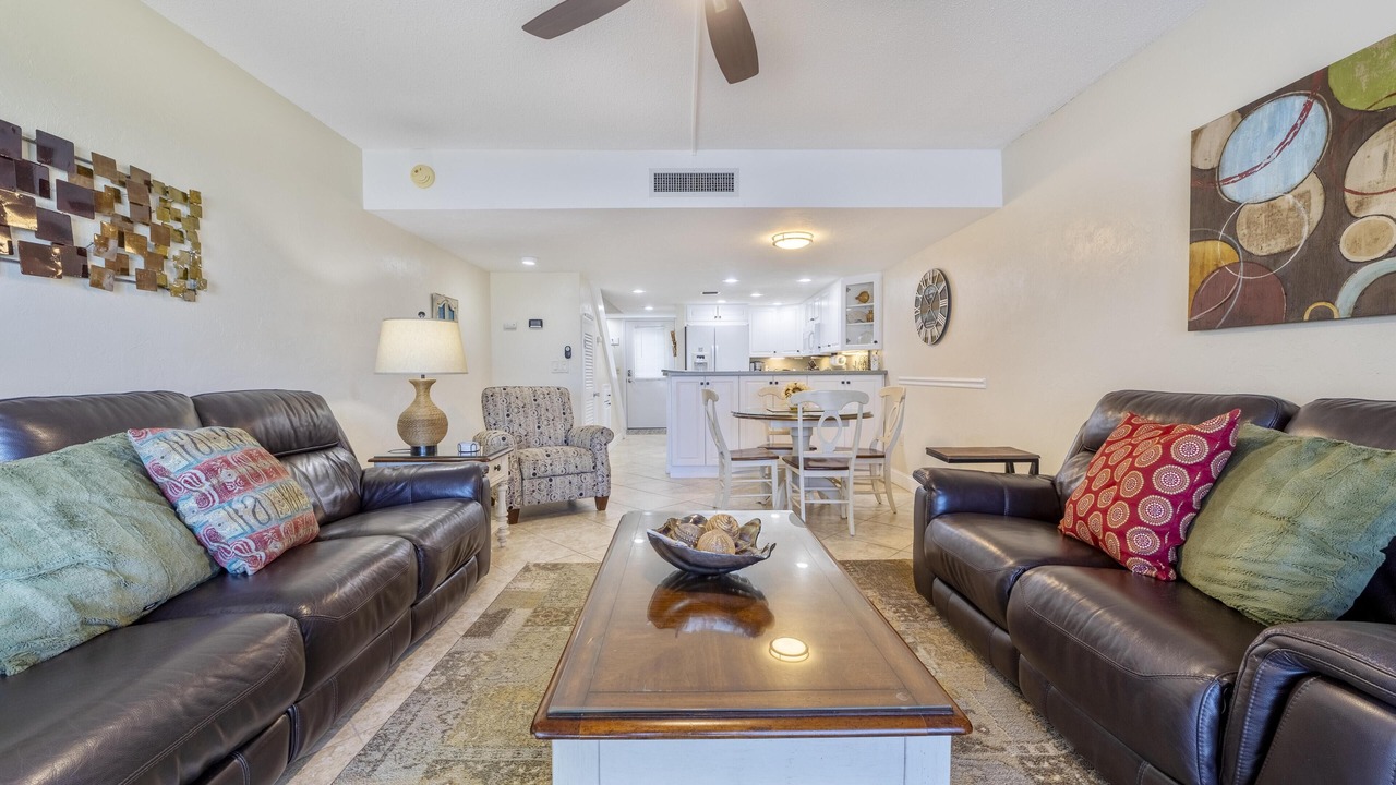 Photo of Livingroom in Crescent Beach