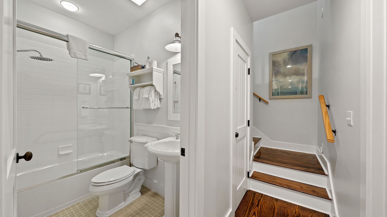 Photo of Bedroom in Seacrest