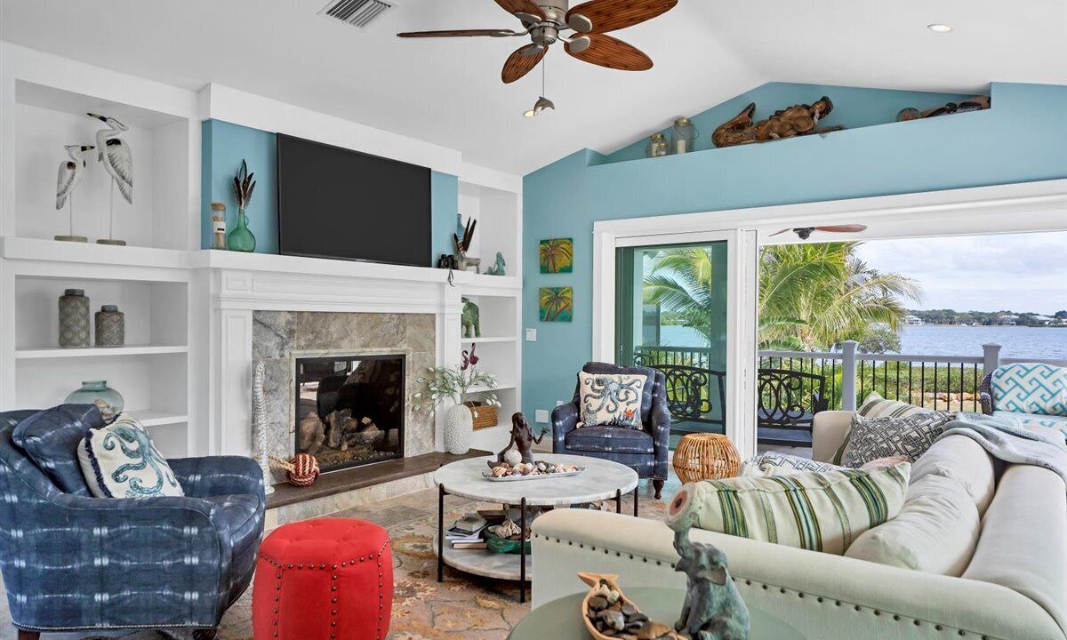 Photo of Livingroom in Englewood
