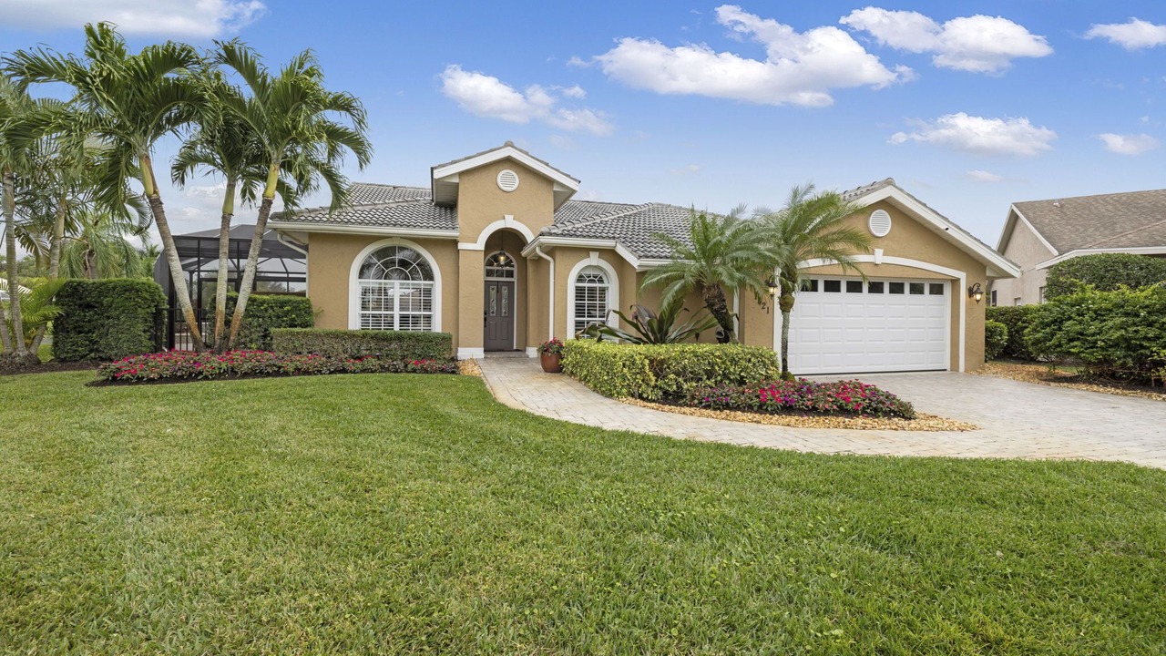 Photo of Outdoor in Crown Pointe