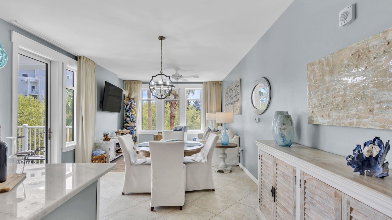 Photo of Livingroom in Baytowne Wharf
