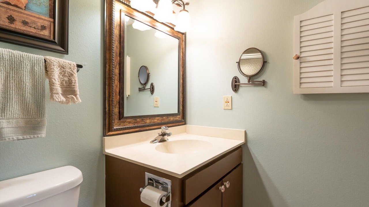 Photo of Bathroom in Trailer Estates