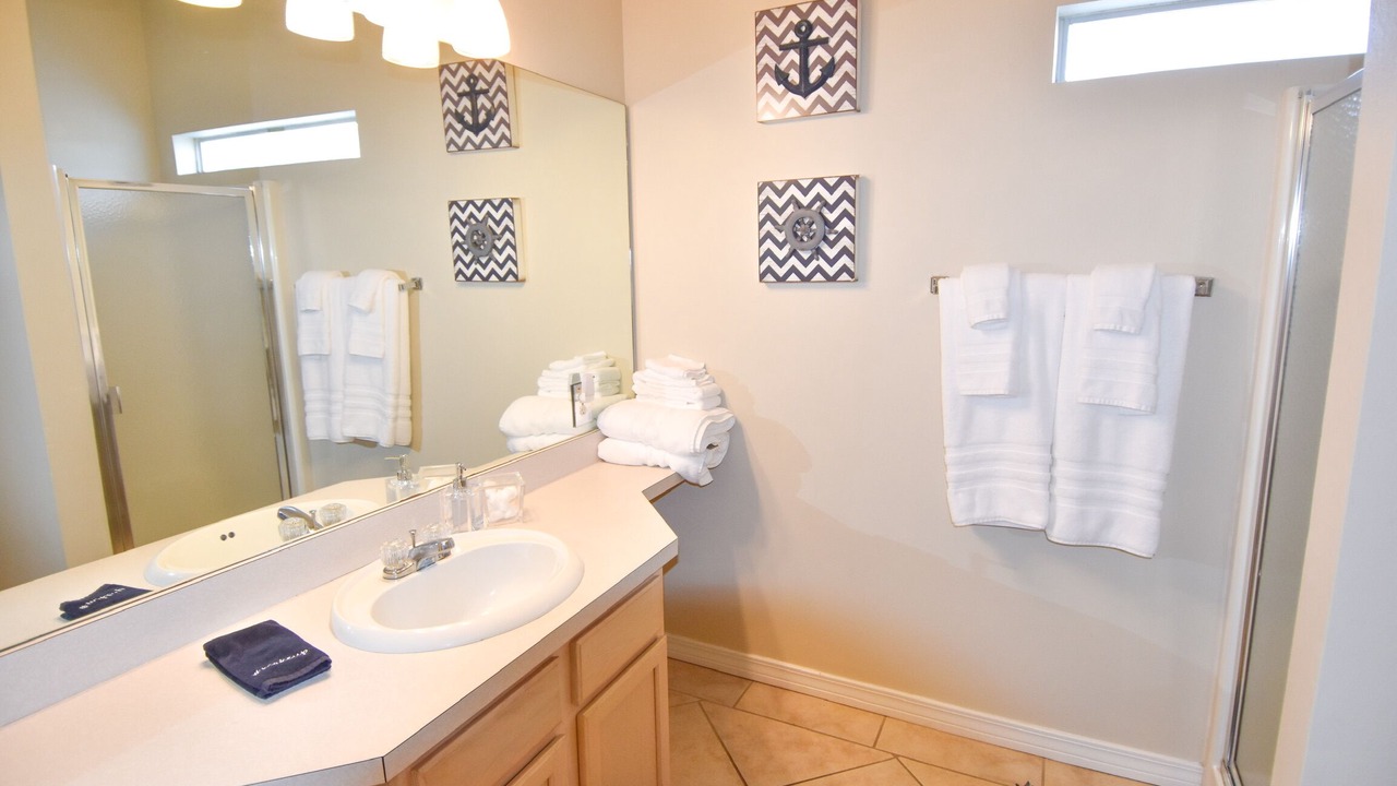 Photo of Bathroom in Holiday Isle