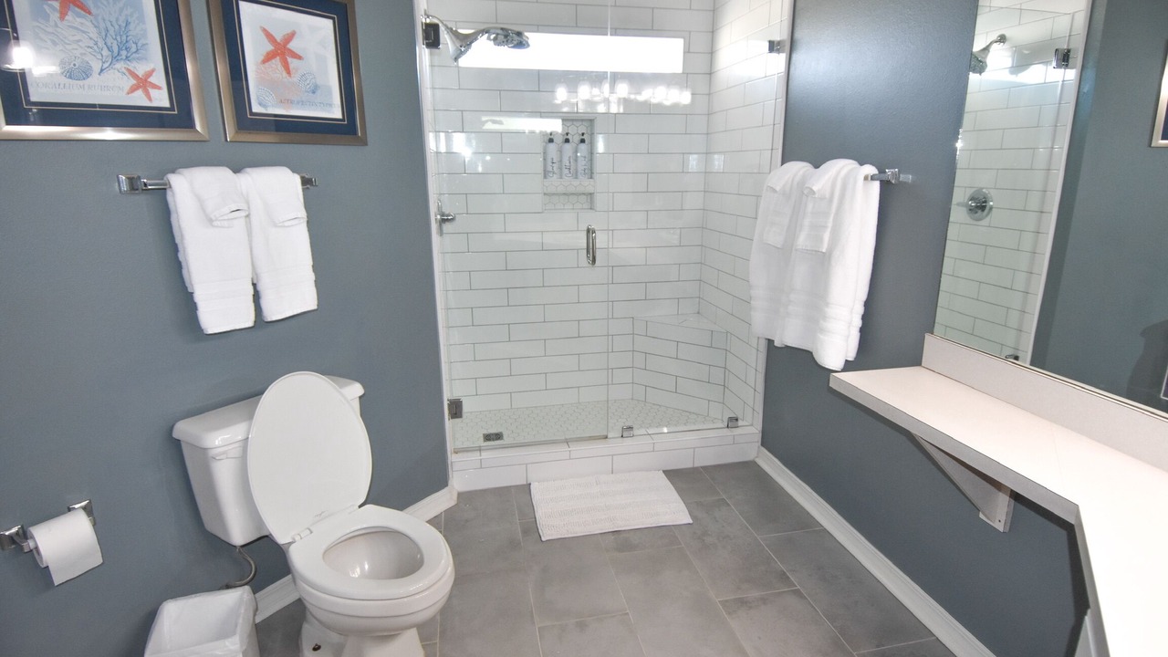 Photo of Bathroom in Holiday Isle