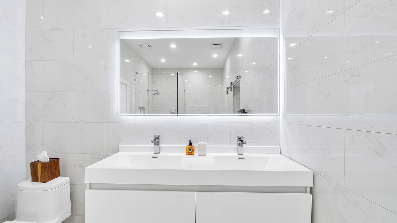 Photo of Bathroom in Lake Estates