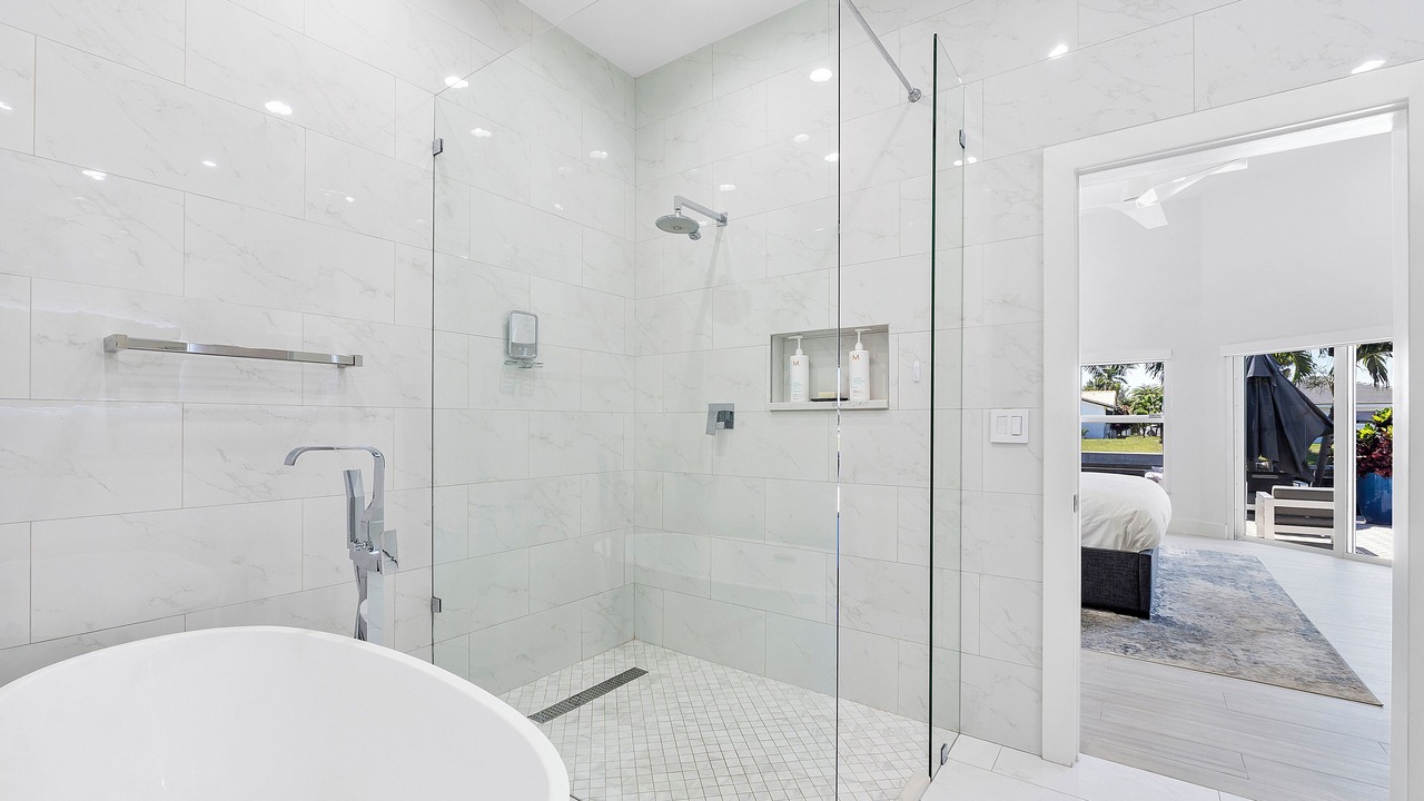 Photo of Bathroom in Lake Estates
