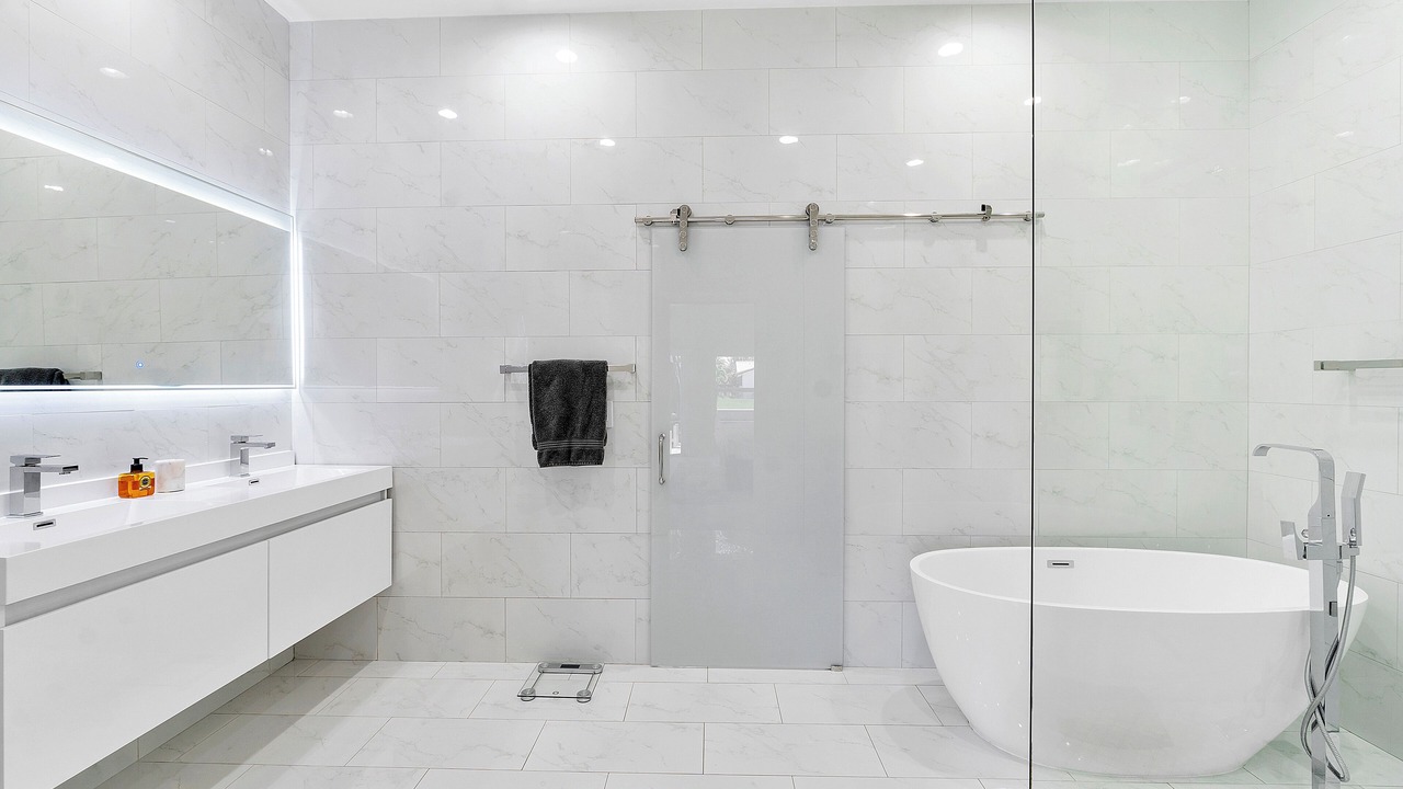 Photo of Bathroom in Lake Estates