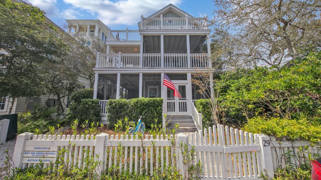 Photo of Buildings in Seaside