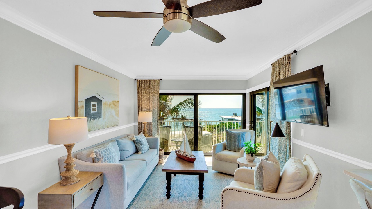 Photo of Livingroom in Central Beach