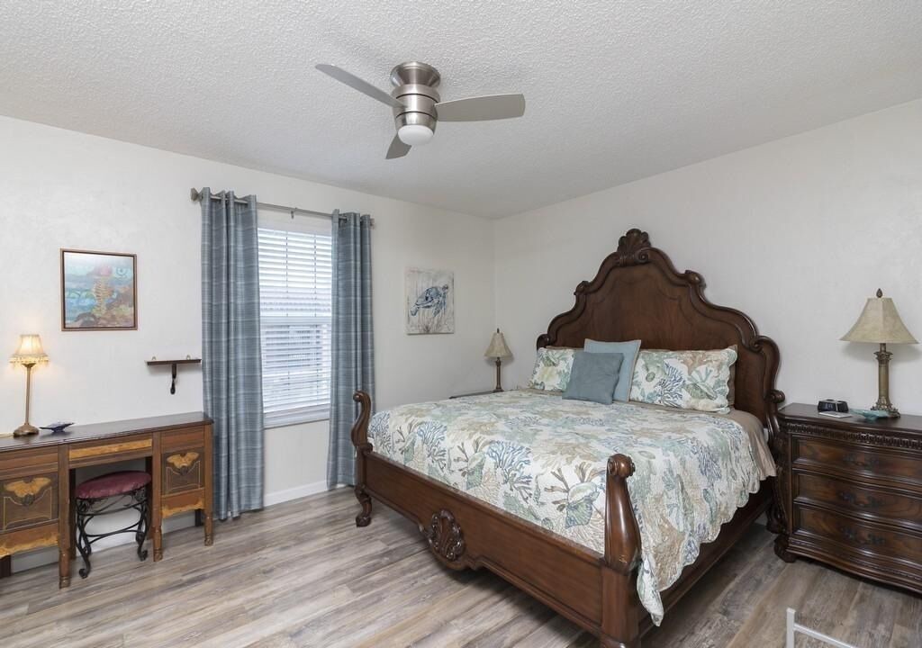 Photo of Bedroom in Crescent Beach