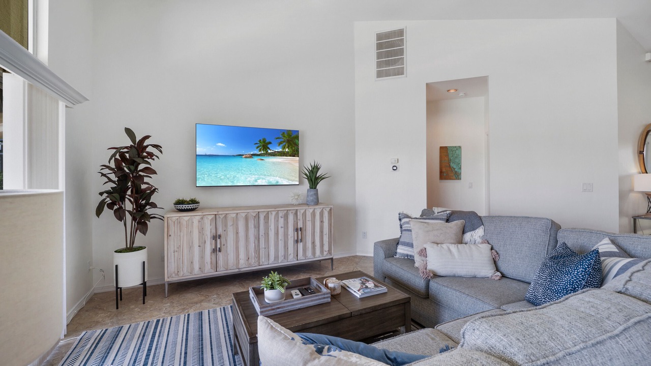 Photo of Livingroom in Falcons Glen