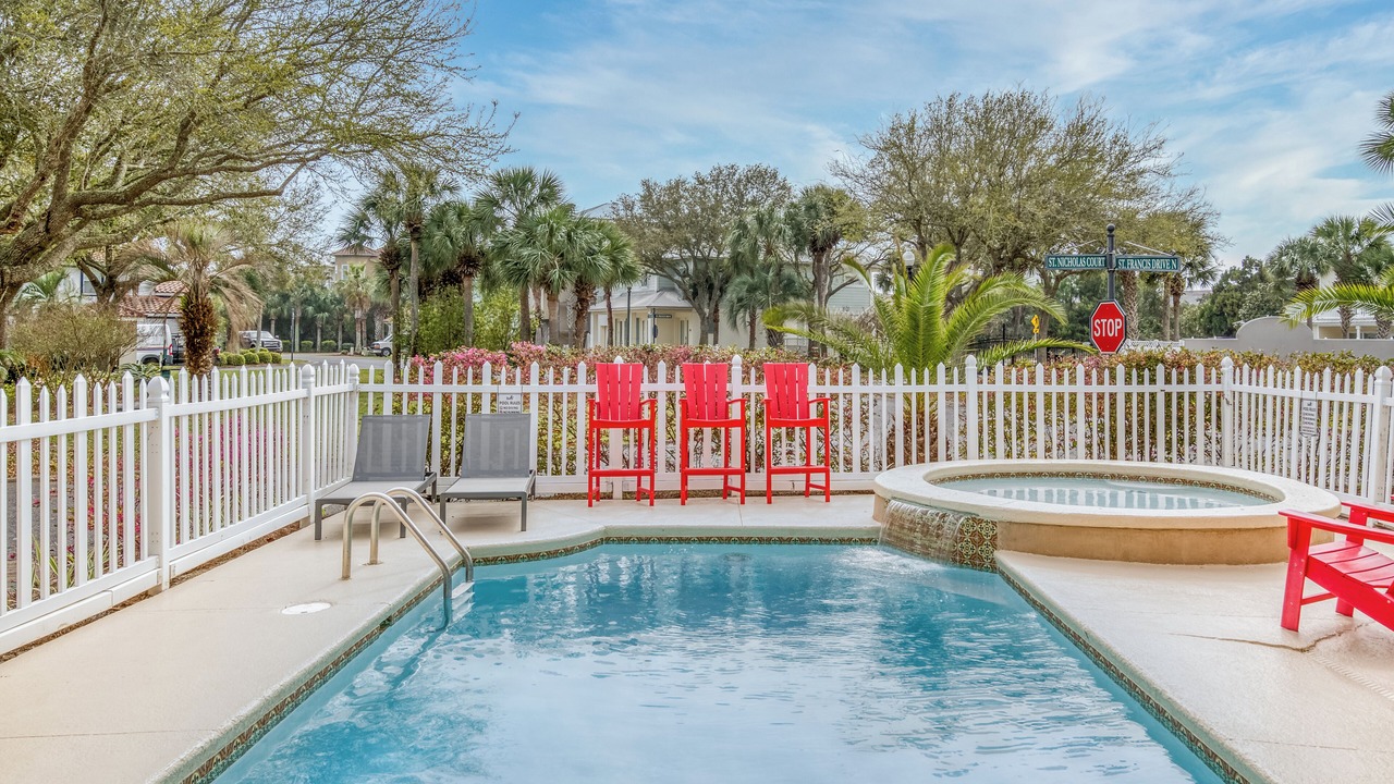 Photo of Outdoor in Emerald Waters Village