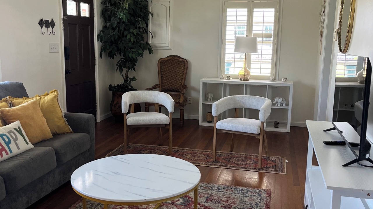 Photo of Livingroom in Valdosta