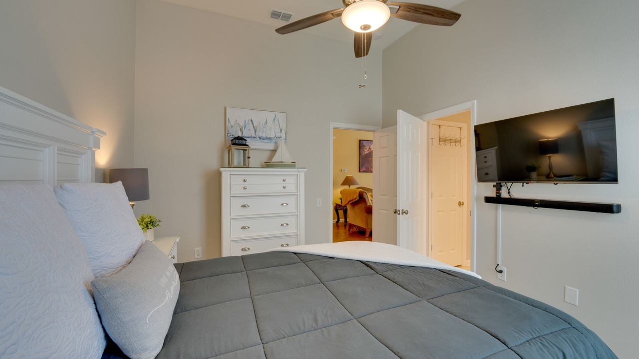 Photo of Bedroom in Windsor Palms