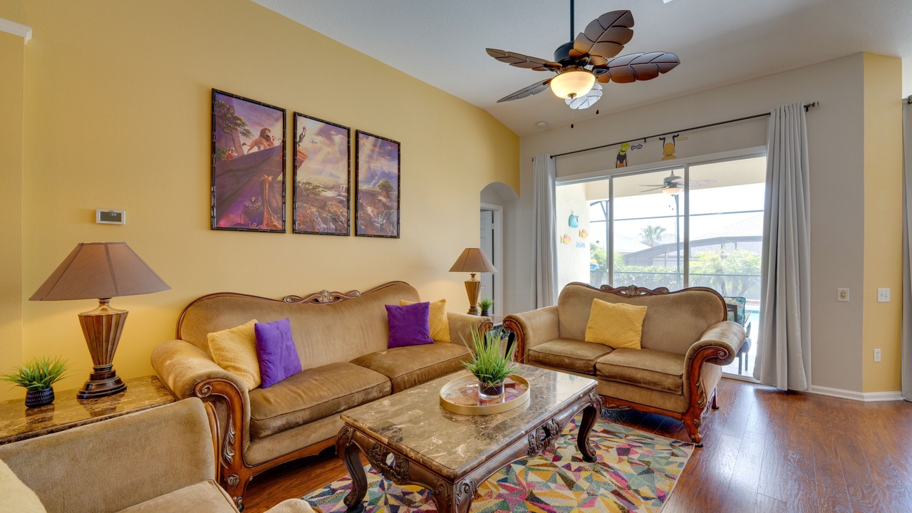 Photo of Livingroom in Windsor Palms