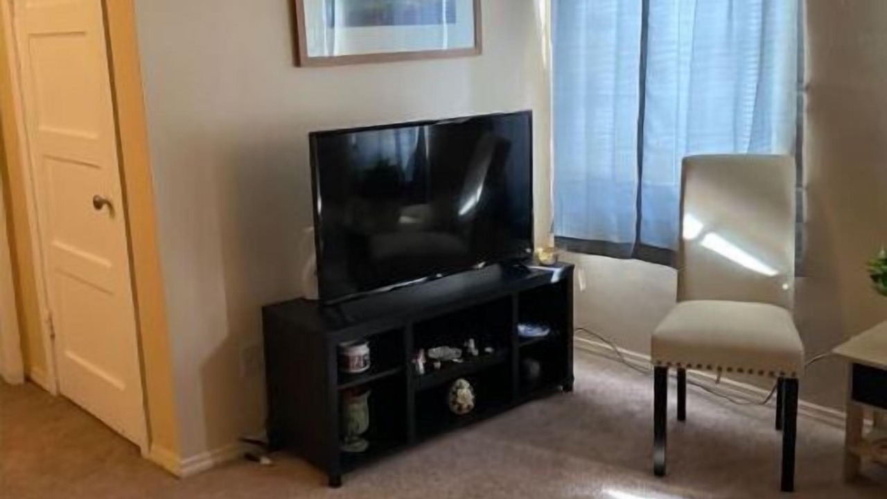 Photo of Livingroom in Valdosta