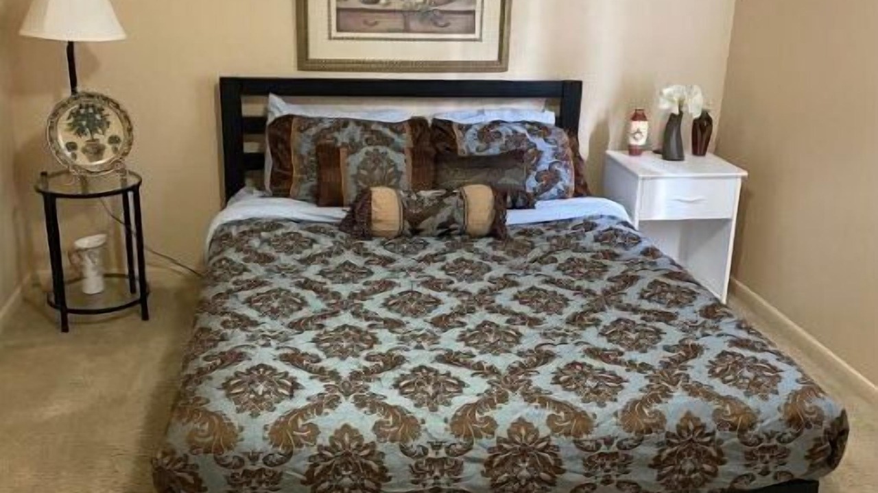 Photo of Bedroom in Valdosta