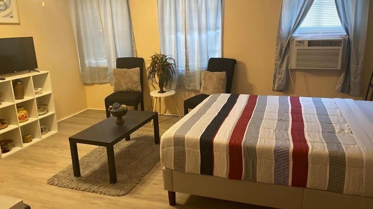 Photo of Bedroom in Valdosta