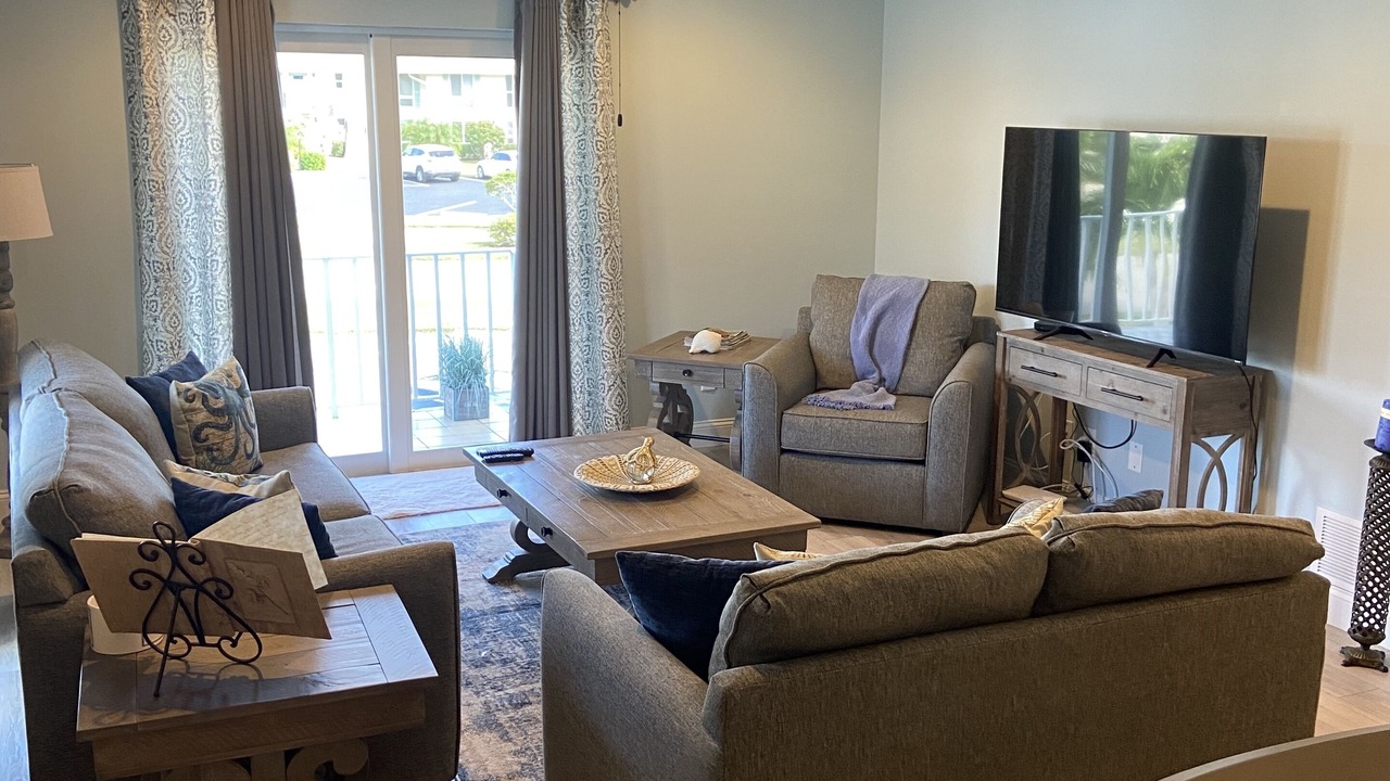 Photo of Livingroom in East Naples