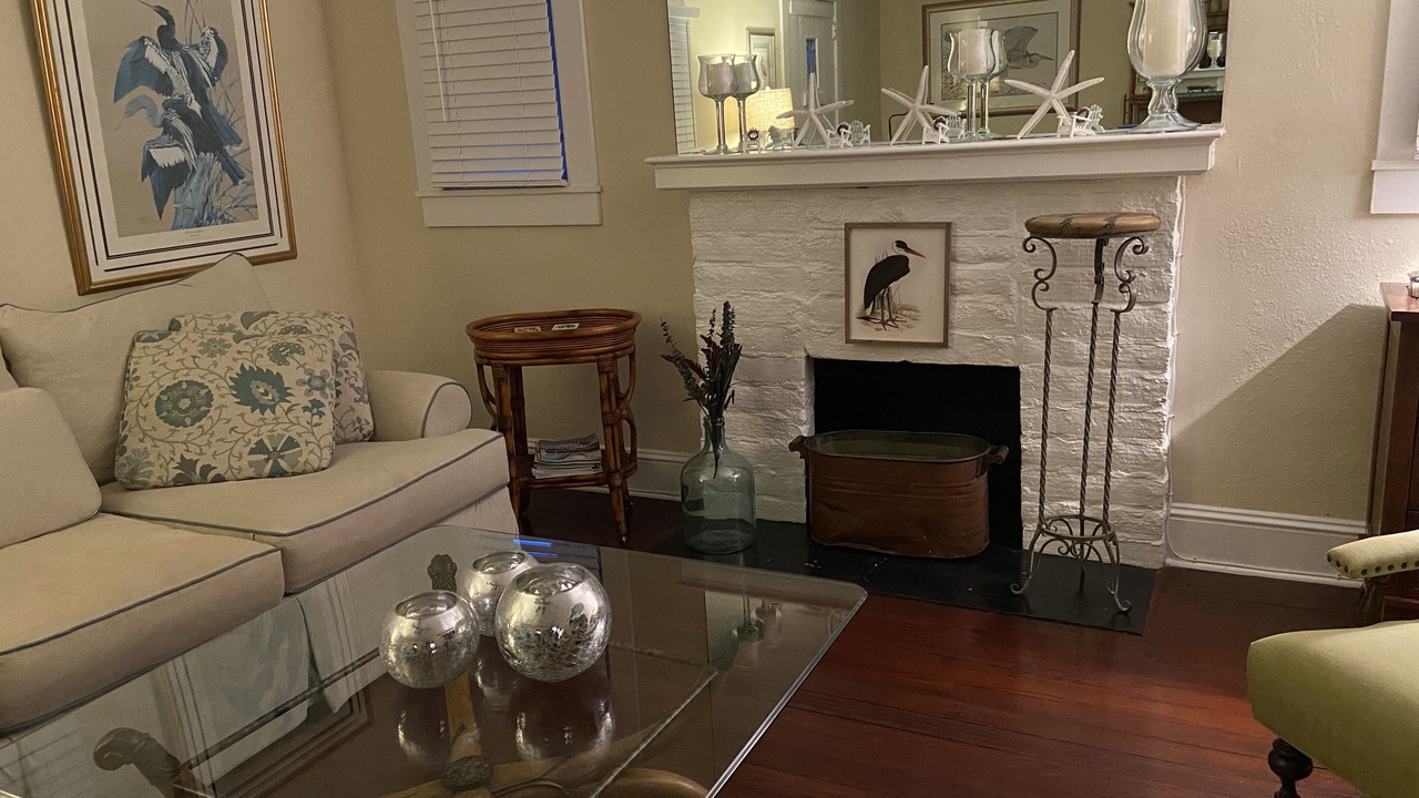 Photo of Livingroom in Arlington Park