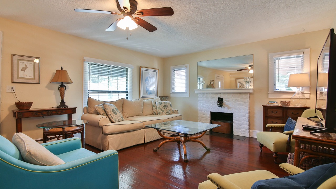 Photo of Bedroom in Arlington Park