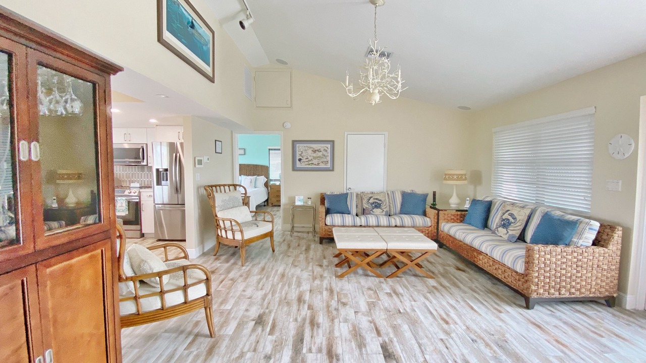 Photo of Livingroom in Marathon