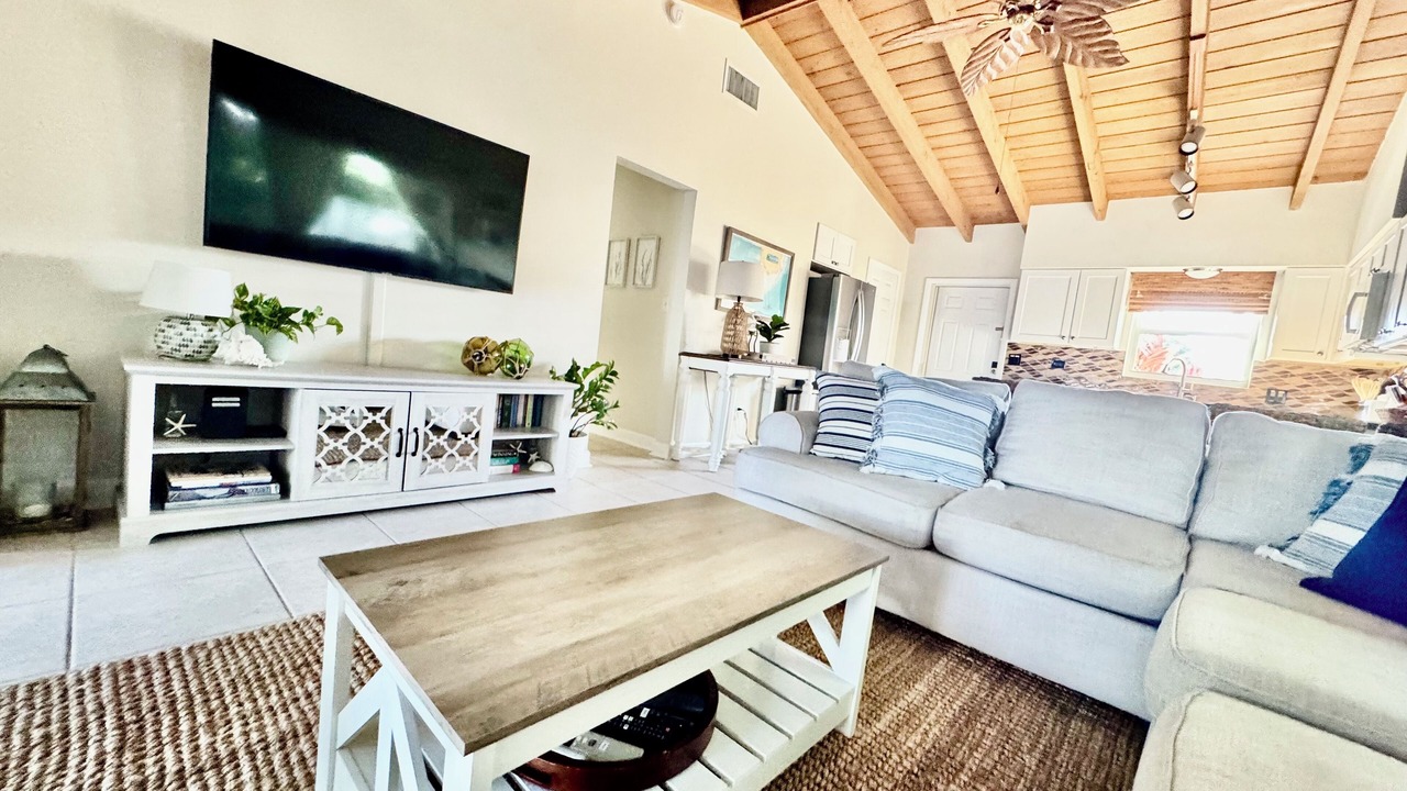 Photo of Livingroom in Key Colony Beach